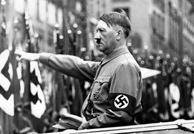 „Scanpix“ nuotr./Nacių lyderis Adolfas Hitleris 1937 metais