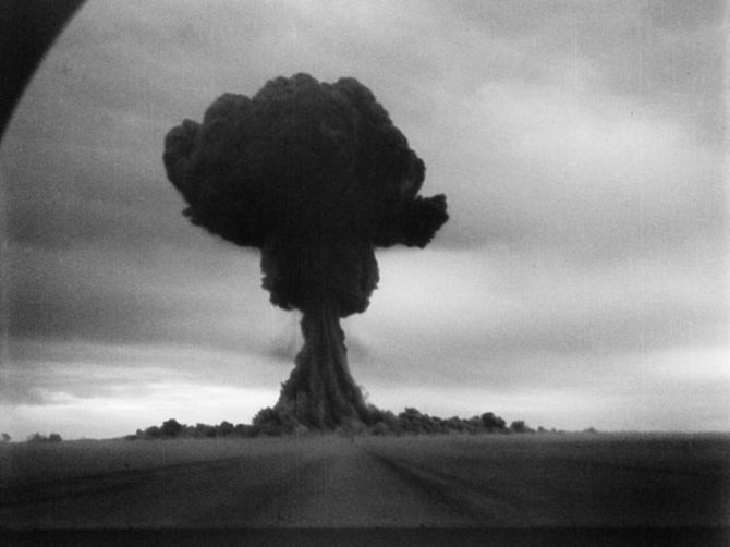 Wikipedia.org nuotr./Pirmosios sovietinės atominės bombos RDS-1 sprogimas
