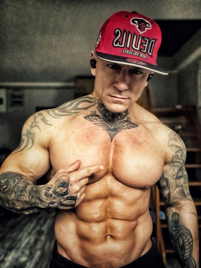 Asmeninio albumo nuotr./Striptizo čempionas Andy