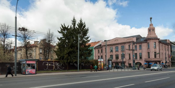 Vienas pirmųjų naujųjų kioskų Vilniuje