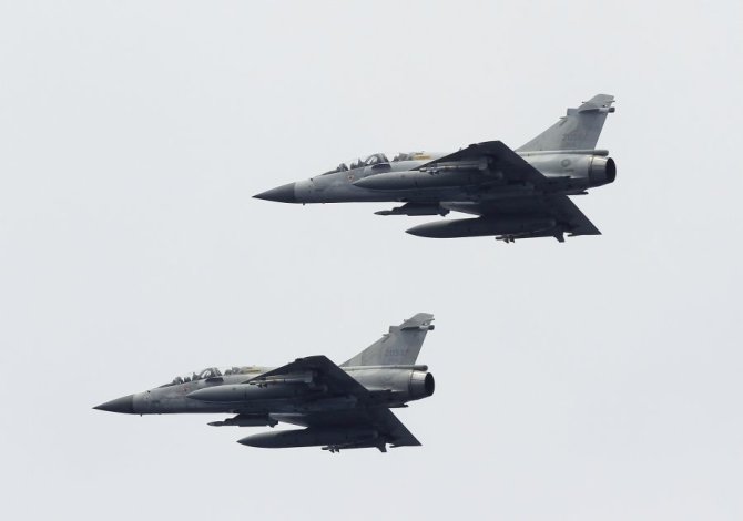 Reuters/Scanpix nuotr./Naikintuvai „Mirage-2000“