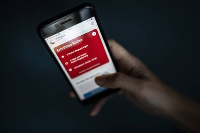 „Scanpix“ nuotr./Vokiškoji „Corona Warn App“ pagrindu sukurta „Korona Stop“ programėlė