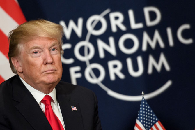 AFP/„Scanpix“ nuotr./Donaldas Trumpas Davose