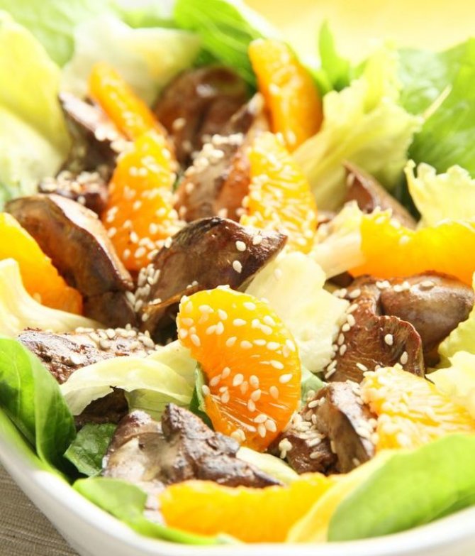 Photo by Fotolia/Chicken Liver and Citrus Fruit Salad