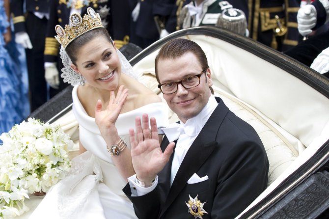 Vida Press nuotr./Švedijos princesė Victoria ir princas Danielis (2010 m.)