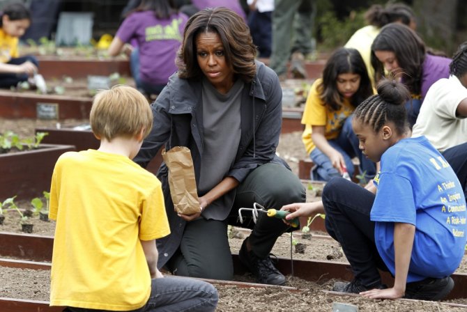 „Reuters“/„Scanpix“ nuotr./Michelle Obama su vaikais