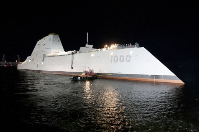 „Wikipedia“ nuotr./JAV karo laivas USS „Zumwalt“