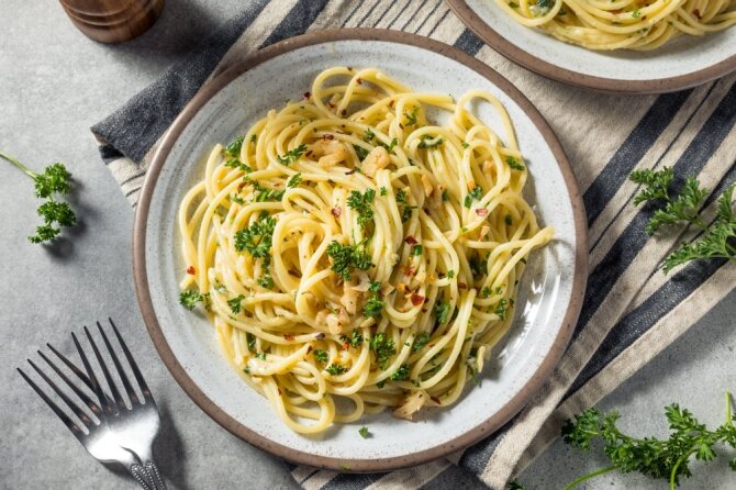Shutterstock nuotr./Spagečiai su alyvuogių aliejumi