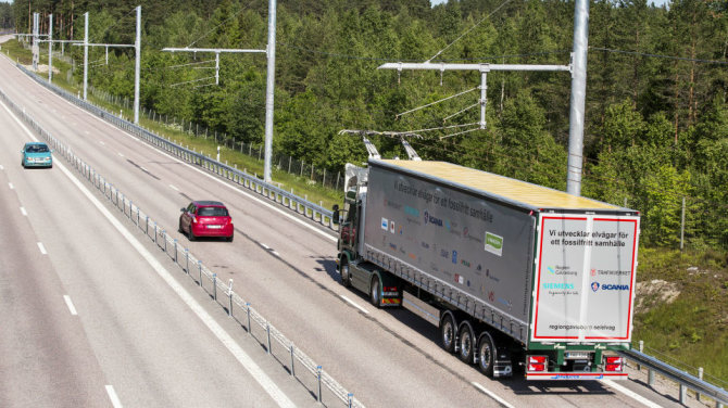 Scania nuotr./„Scania“ revoliucija: Švedijoje jau važinėja vilkikai-troleibusai