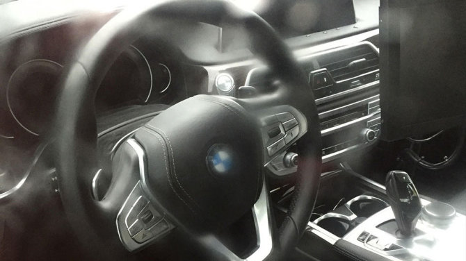 indianautosblog iliustr./BMW 5 Series interjeras