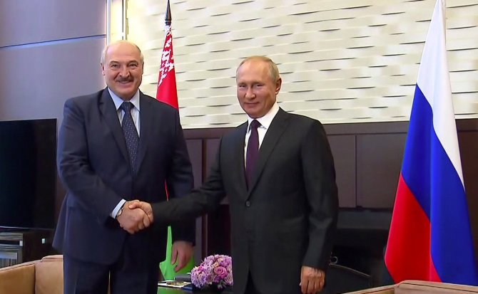 „Reuters“/„Scanpix“ nuotr./Aliaksandras Lukašenka ir Vladimiras Putinas