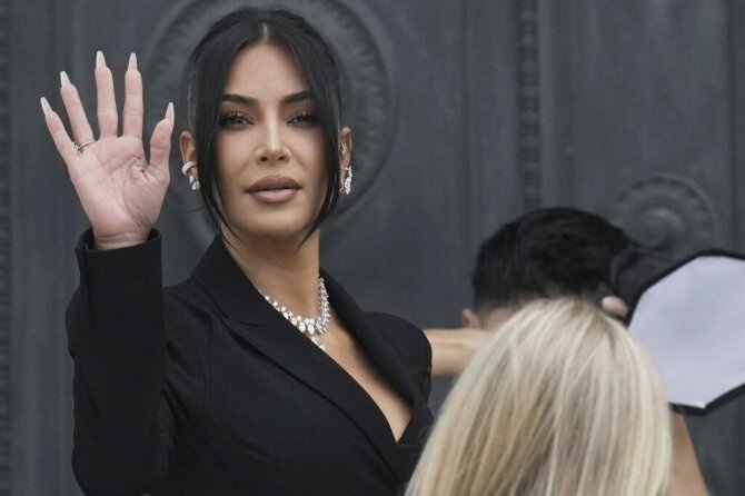 Kim Kardashian / Aurelien Morissard / AP