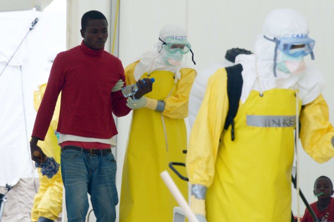 AFP/„Scanpix“ nuotr./Vedamas Ebolos virusu užsikrėtęs vyras 