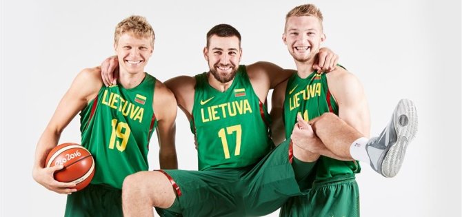 FIBA.com/Mindaugas Kuzminskas, Jonas Valančiūnas ir Domantas Sabonis