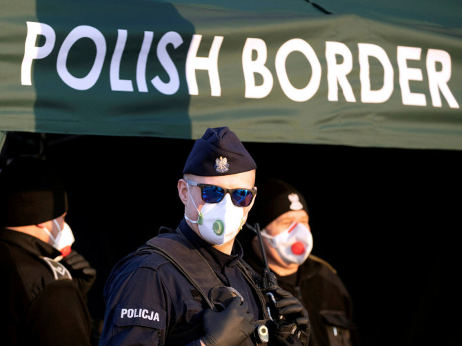 „Reuters“/„Scanpix“ nuotr./Lenkijos policija
