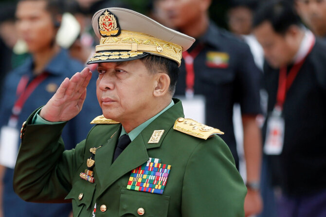 „Reuters“/„Scanpix“ nuotr./Mianmaro kariuomenės vadas generolas Min Aung Hlaingas
