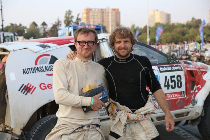 Tomo Tumalovičiaus nuotr./Benediktas Vanagas ir Saulius Jurgelėnas Dakaro ralio finiše