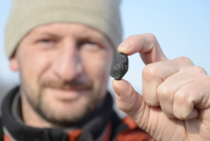 „Reuters“/„Scanpix“ nuotr./Čeliabinsko meteorito nuolauža