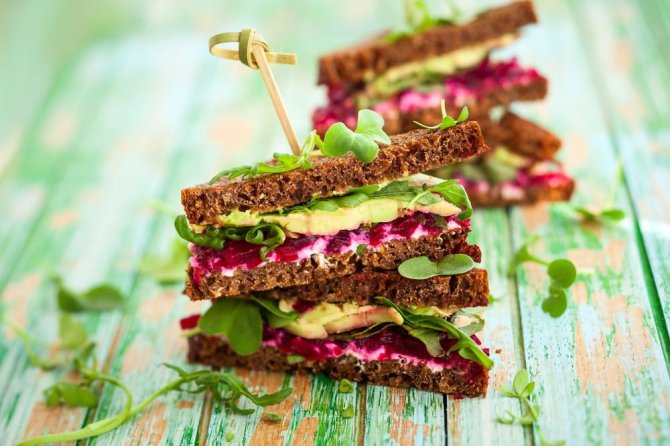Shutterstock nuotr./Dietiniai vegetariški sumuštiniai