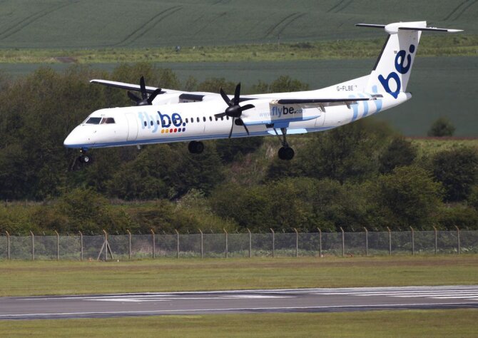 „Reuters“/„Scanpix“ nuotr./„Flybe“ lėktuvas