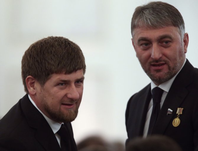 „Reuters“/„Scanpix“ nuotr./Ramzanas Kadyrovas ir Adamas Delimkhanovas