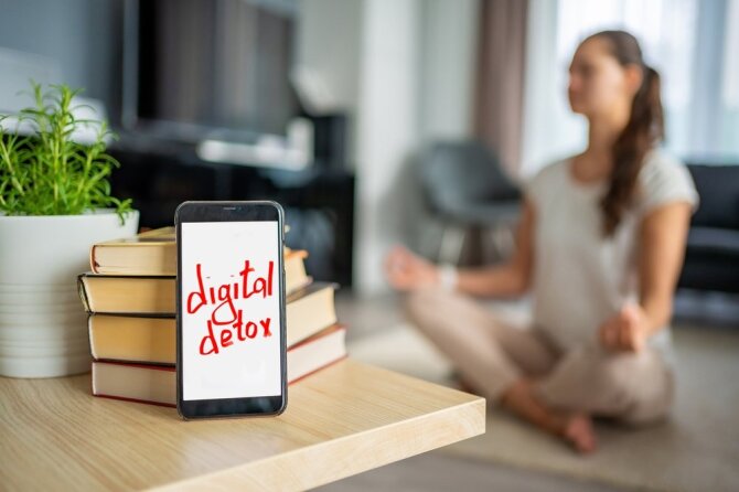 Shutterstock nuotr./Laikas be telefono ir interneto