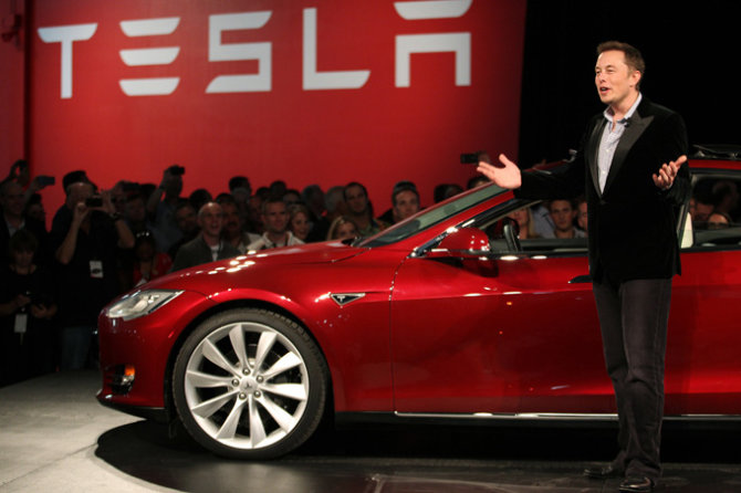 „Reuters“/„Scanpix“ nuotr./„Tesla“ vadovas Elonas Muskas