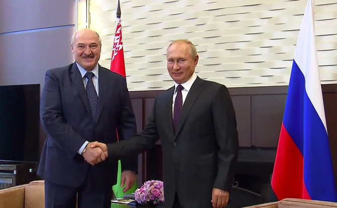 AFP/„Scanpix“ nuotr./Aliaksandras Lukašenka ir Vladimiras Putinas