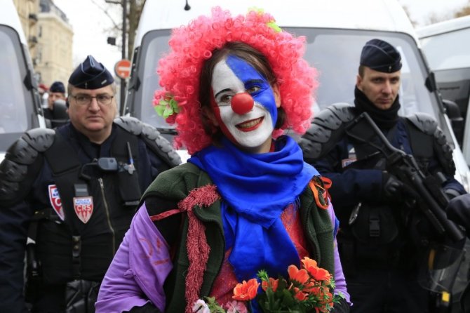 „Reuters“/„Scanpix“ nuotr./Protestas Paryžiuje