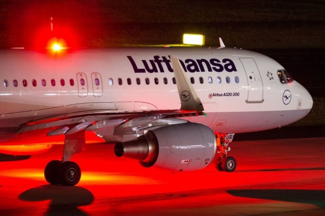 AFP/„Scanpix“ nuotr./„Lufthansa“ lėktuvas