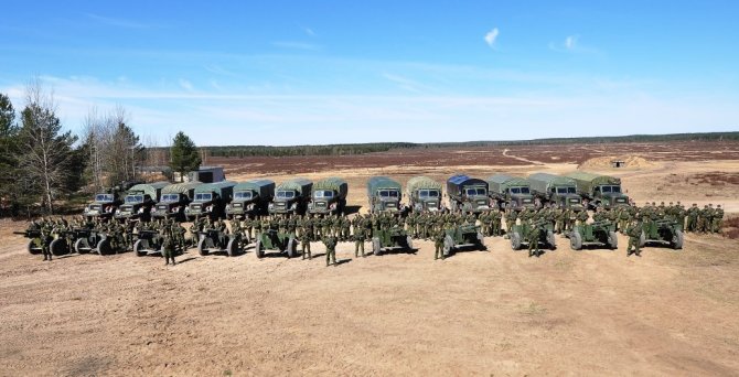 KAM nuort./Lietuvos kariuomenė turi apie 40 daniškų 105 mm haubicų