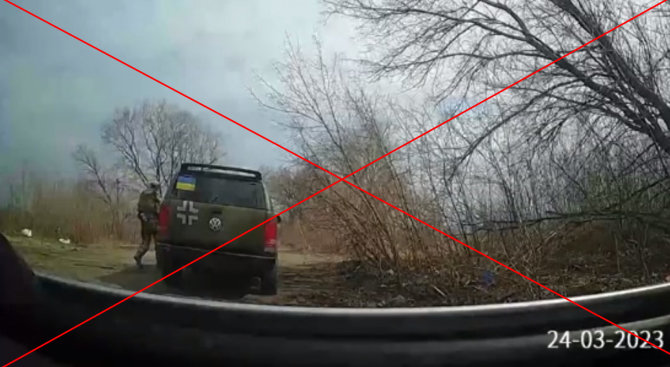 Ekrano nuotr. /Vaizdo įrašas, kuriame Ukrainos karys tariamai užsipuola vairuotoją – klastotė