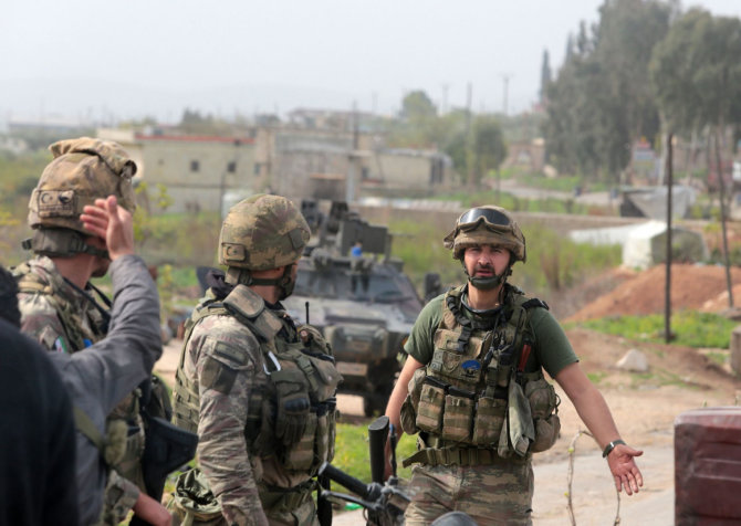 „Scanpix“/„SIPA“ nuotr./Turkijos kariai Sirijos Afrino regione