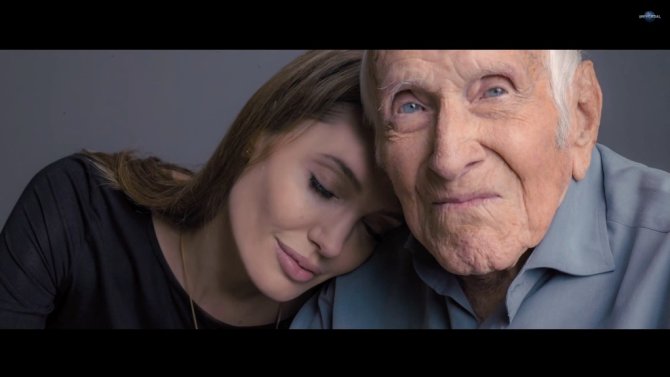 Kadras iš „Youtube“/Angelina Jolie ir Louisas Zamperini