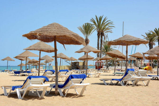 Shutterstock.com nuotr./Sandy paplūdimys, Tunisas