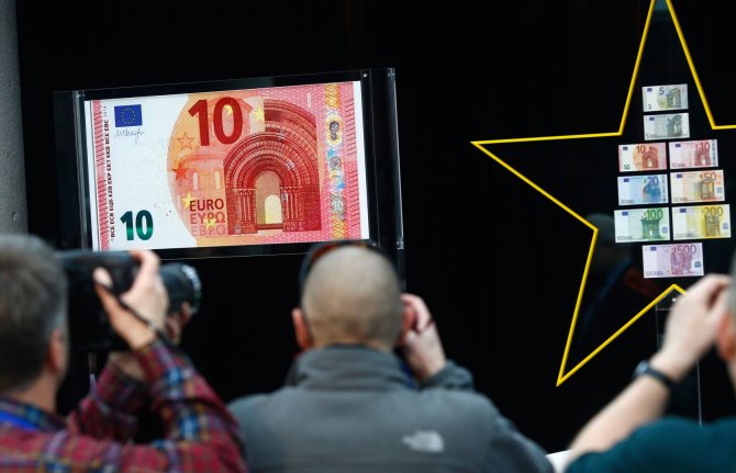 „Reuters“/„Scanpix“ nuotr./10 eurų banknotas 