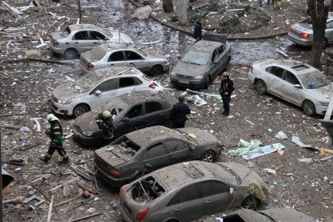 Ukrainos valstybinės nepaprastųjų situacijų tarnybos nuotr./Kyjivą sudrebino sprogimai