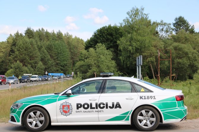 Kauno apskrities policijos nuotr./Kauno apskrities policijos reidas Joninių savaitgalį