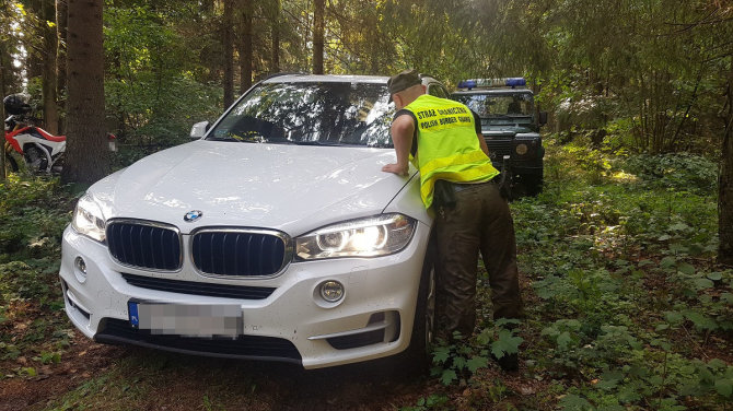 Podlaski OSG nuotr./Lenkijoje sulaikė lietuvį su vogtu BMW