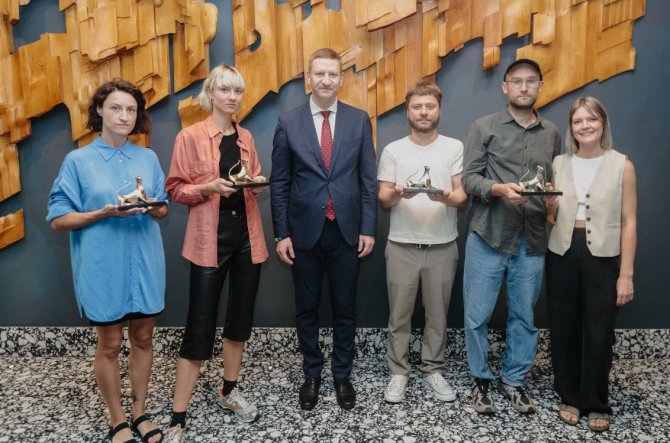 Gedimino Bartuškos nuotr./Kultūros ministerijos premijos – Lokarno festivalyje laurus skynusiems Lietuvos kino kūrėjams