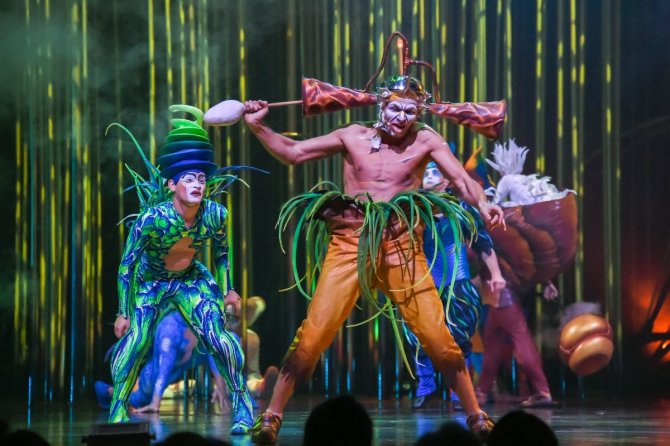 „Cirque du Soleil“ nuotr./„Cirque du Soleil“ spektaklis „Varekai“