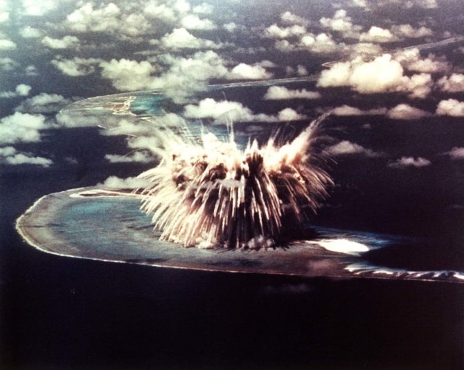 Public domain nuotr./Atominės bombos sprogimas Maršalo salose