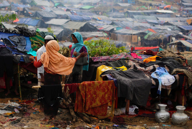 „Reuters“/„Scanpix“ nuotr./Rohinjai pabėgėliai Bangladeše