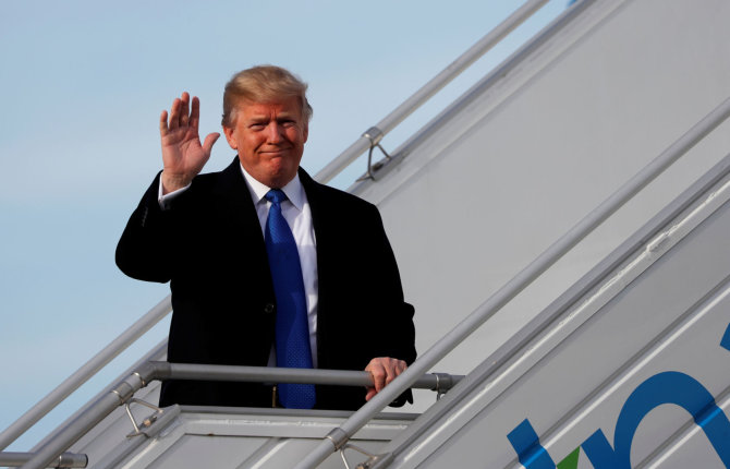 „Reuters“/„Scanpix“ nuotr./Donaldas Trumpas atvyko į Šveicariją