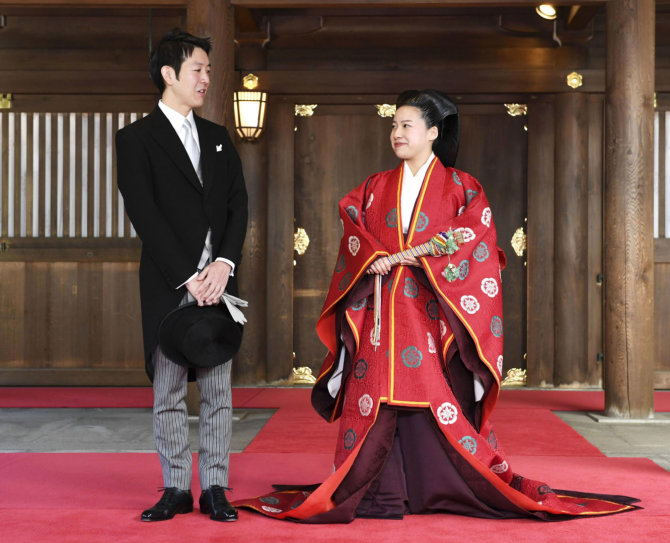 „Scanpix“/AP nuotr./Japonijos princesės Ayako ir nekilmingo verslininko Kei Moriya vestuvės