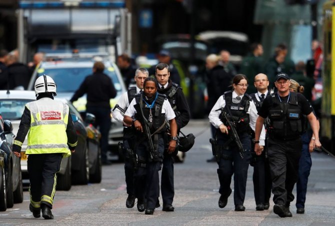 „Reuters“/„Scanpix“ nuotr./Konservatoriai sumažino policininkų skaičių šalyje
