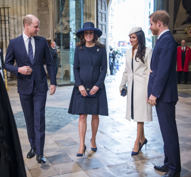 Vida Press nuotr./Princas Williamas, Kembridžo hercogienė Catherine, Meghan Markle ir princas Harry
