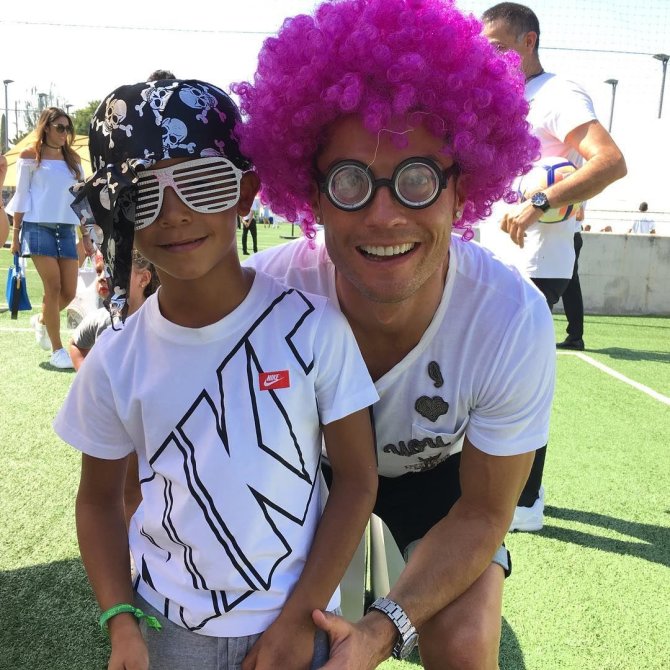 instagram nuotr./Cristiano Ronaldo su sūnumi