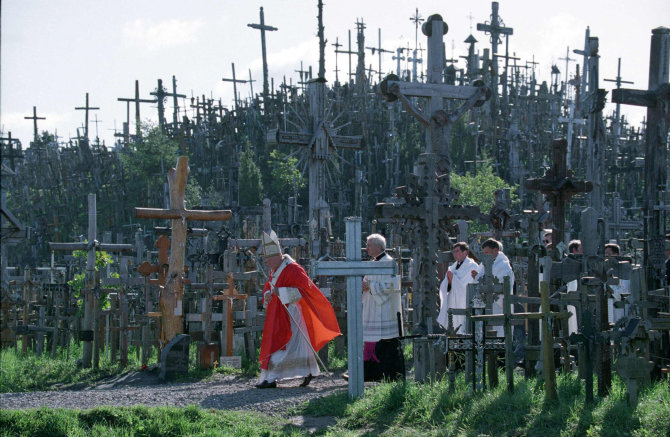 „Reuters“/„Scanpix“ nuotr./Popiežiaus Jono Pauliaus II vizito Lietuvoje akimirkos