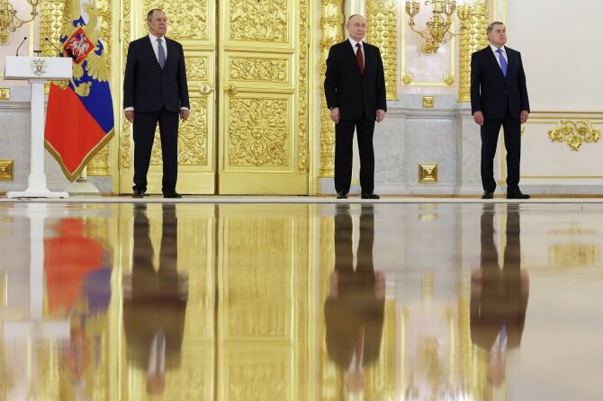 AP/Scanpix/Sergejus Lavrovas, Vladimiras Putinas, Jurijus Ušakovas
